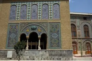 ساخت‌و‌ساز جنجالی در کاخ گلستان متوقف شد