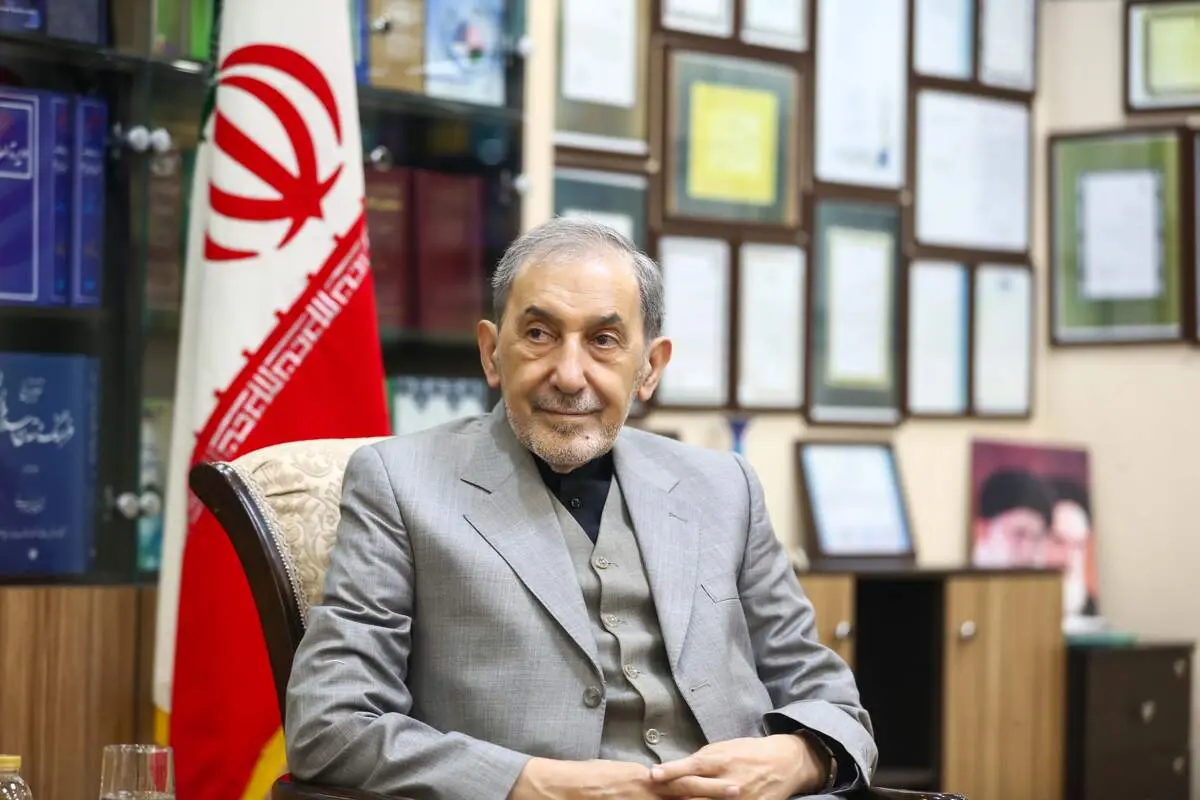 ولایتی: تنگه هرمز همیشه به روی دشمنان مردم ایران و پایگاه‌های آنان در منطقه بسته می‌ماند