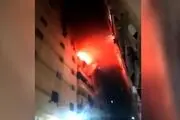 فداکاری پدر و مادر برای نجات فرزندان خود از آتش سوزی مهیب