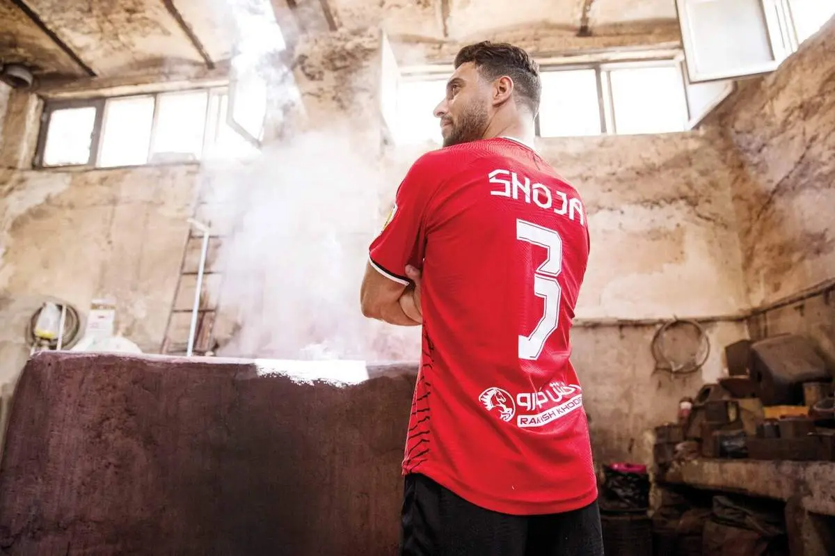 ژست شجاع خلیل‌زاده در هواپیما با ساعت ٣ میلیارد تومانی