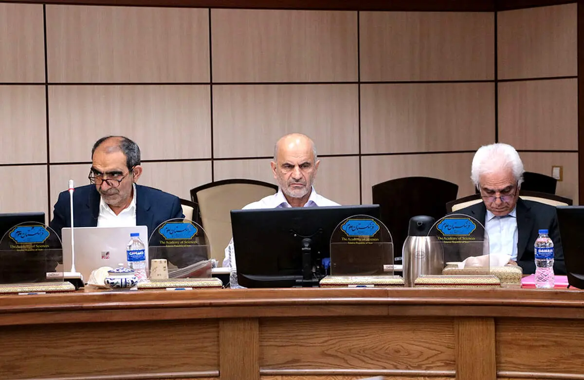 میزگرد "پیدا و پنهان نظرها و عملکردها در مورد ارز ترجیحی" برگزار شد
  