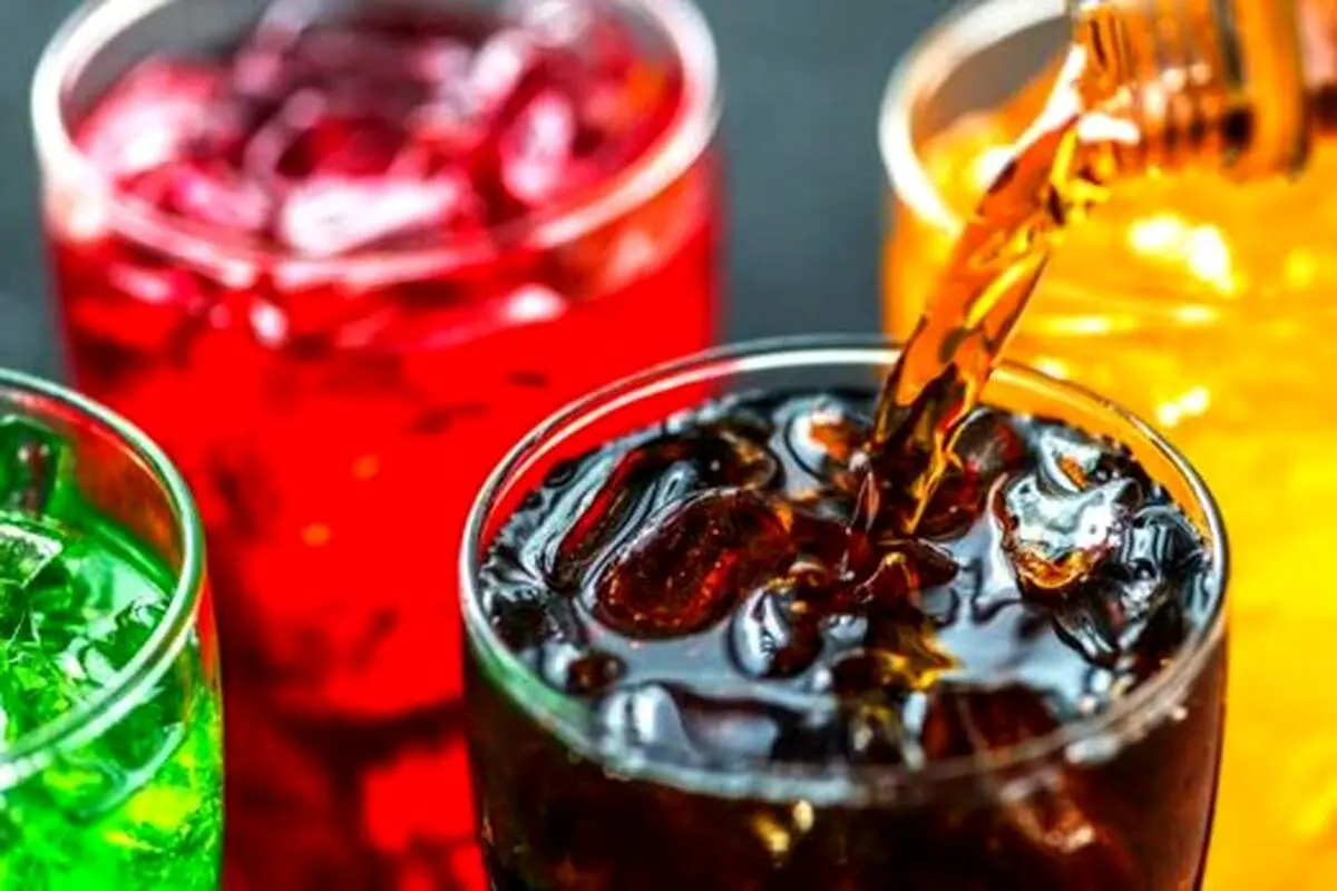 نوشابه انررژی زا زبان معلم جوان نقاشی کرد! + عکس