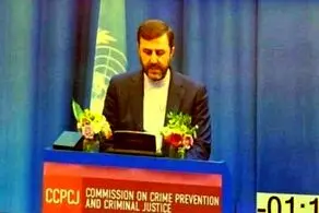 نطق انتقادی غریب آبادی در وین