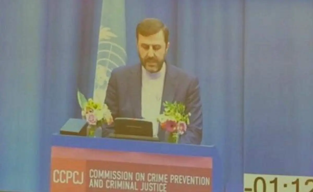 نطق انتقادی غریب آبادی در وین
