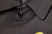 نشان و لباس خادمی آستان قدس رضوی به خانواده شهید حسین امیرعبداللهیان اعطا شد