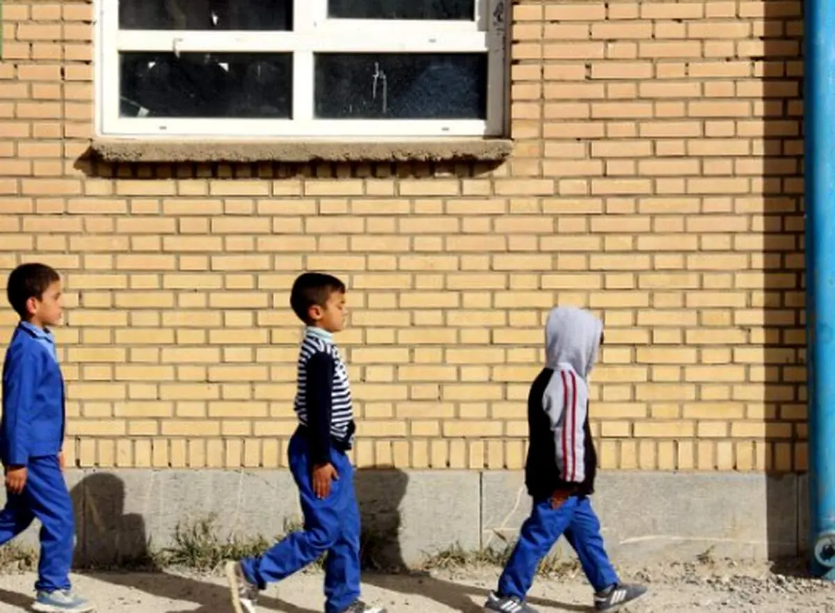 پاسخ خنده دار دانش آموز عشق ازدواج به سوال امتحان ادبیاتش حماسه ساز شد/ تصویر