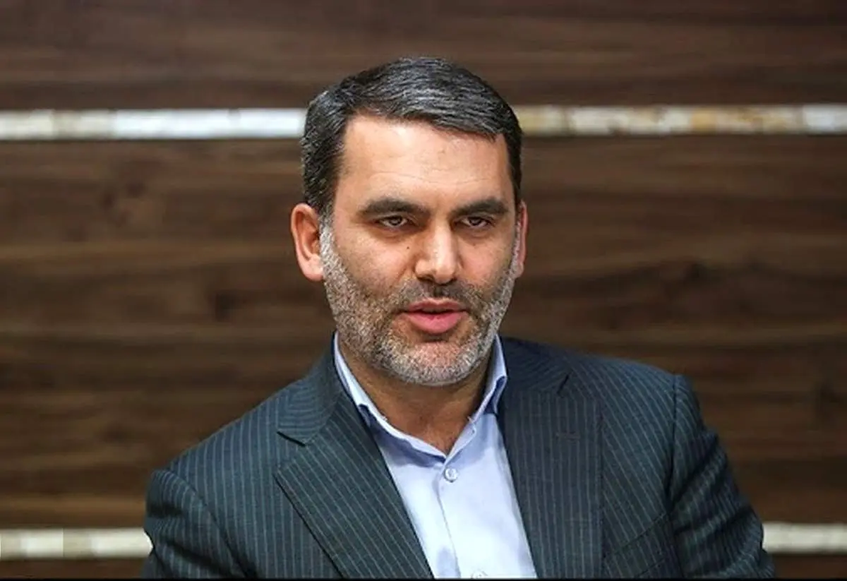 ذی‌نفعان دولتی و شبه دولتی مقصر بالا رفتن قیمت ارز هستند