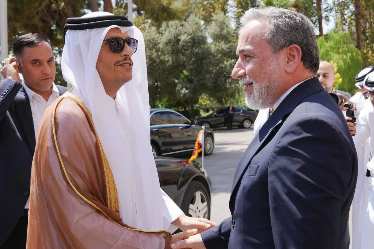 روایت عراقچی از سفر نخست وزیر قطر به تهران 