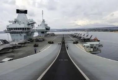 انگلیس یک ناو به مدیترانه اعزام کرد 