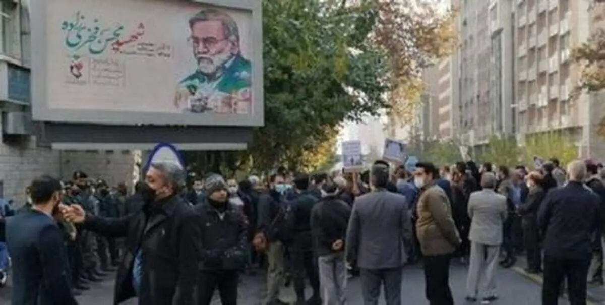 ماجرای تجمع خبرساز مقابل بنیاد شهید چه بود؟
