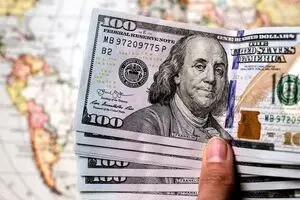 قیمت دلار و قیمت یورو امروز جمعه 25 اردیبهشت + جدول