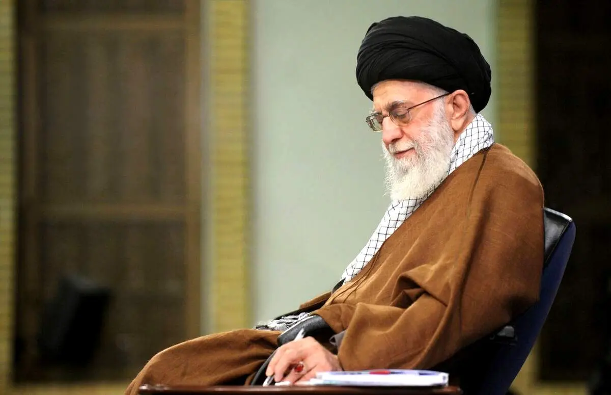 رهبر معظم انقلاب اسلامی به حضرت آیت‌الله مکارم شیرازی تسلیت گفتند