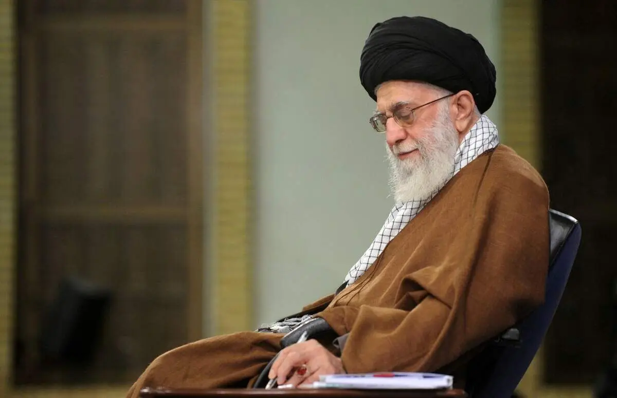 رهبر معظم انقلاب اسلامی به حضرت آیت‌الله مکارم شیرازی تسلیت گفتند