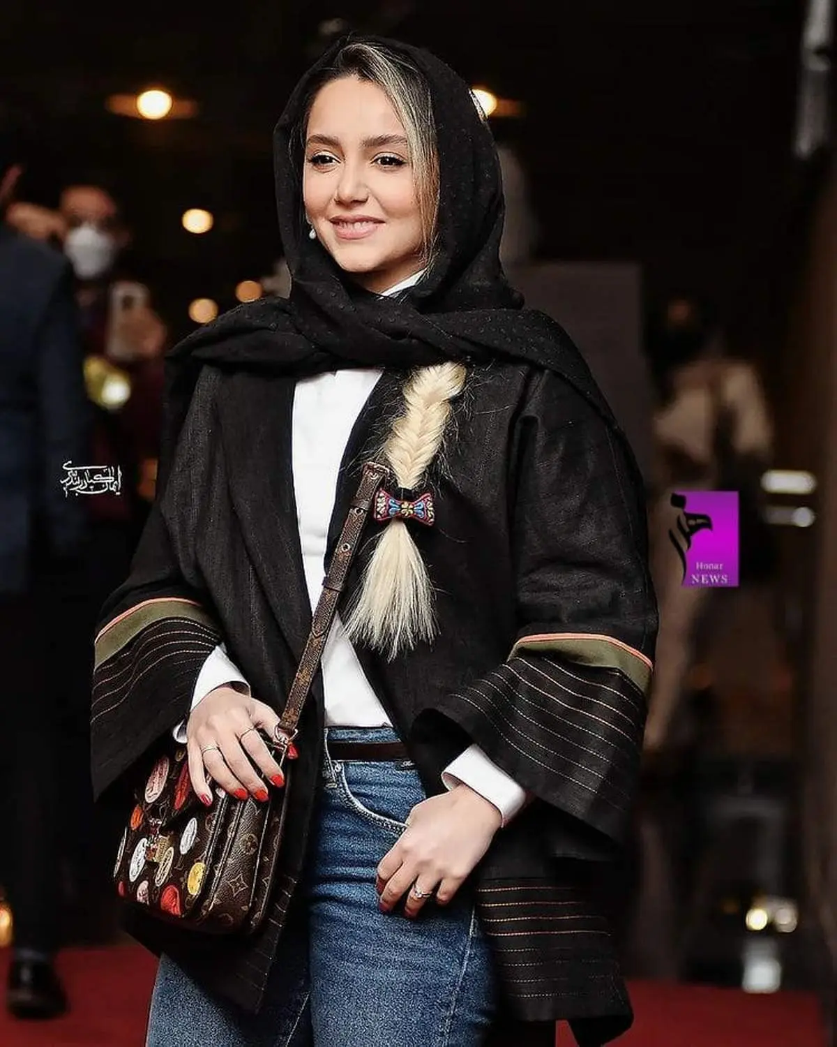 چهره پیر نازنین بیاتی در این عکسها مشخص شد/ عکس
