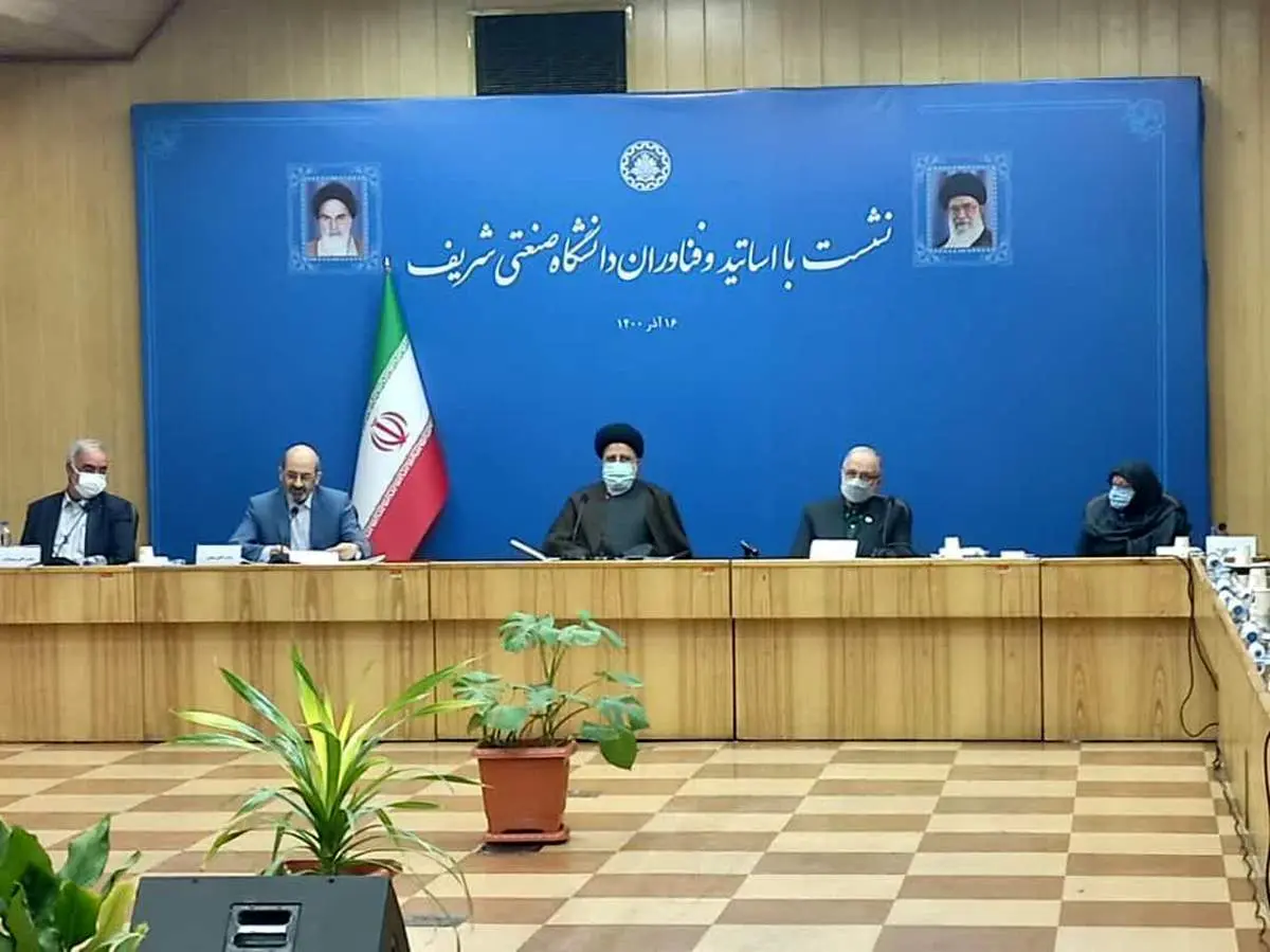 فاصله بین دولت و دانشگاه برداشته شود