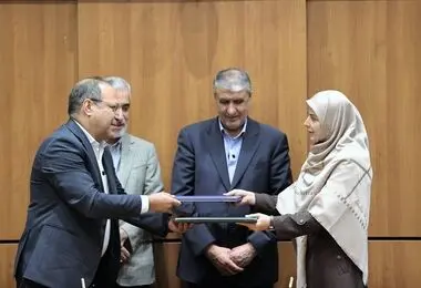تفاهم‌نامه تاسیس «مرکز تحقیقات سلامت هسته‌ای ایران‌ زمین» امضا شد