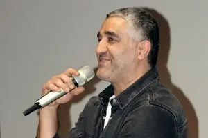 پژمان جمشیدی با اجبار مرا به خانه‌اش برد و دست و پایم را بست و به من تجاوز کرد