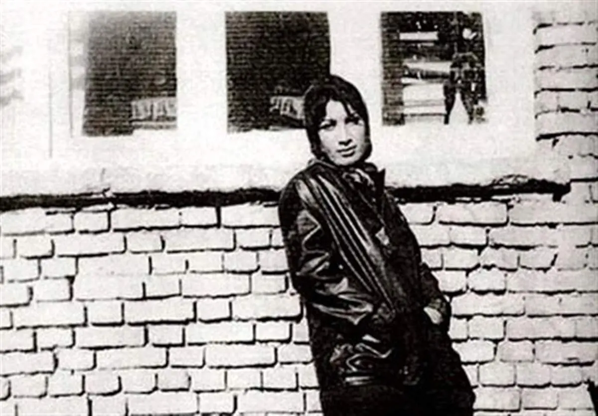  مراسم خاکسپاری فروغ فرخزاد/ عکس