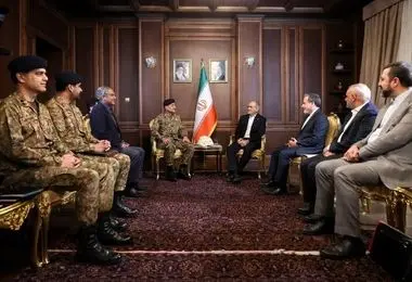 دیدار فرمانده ارتش پاکستان با رئیس‌جمهور