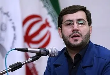  انتقاد تند یاسر جبرائیلی از صداوسیما: مثل کماندو به سراغ میوه فروش می‌روید اما برای افزایش نرخ ارز به نفع الیگارش‌ها تبلیغ می‌کنید!