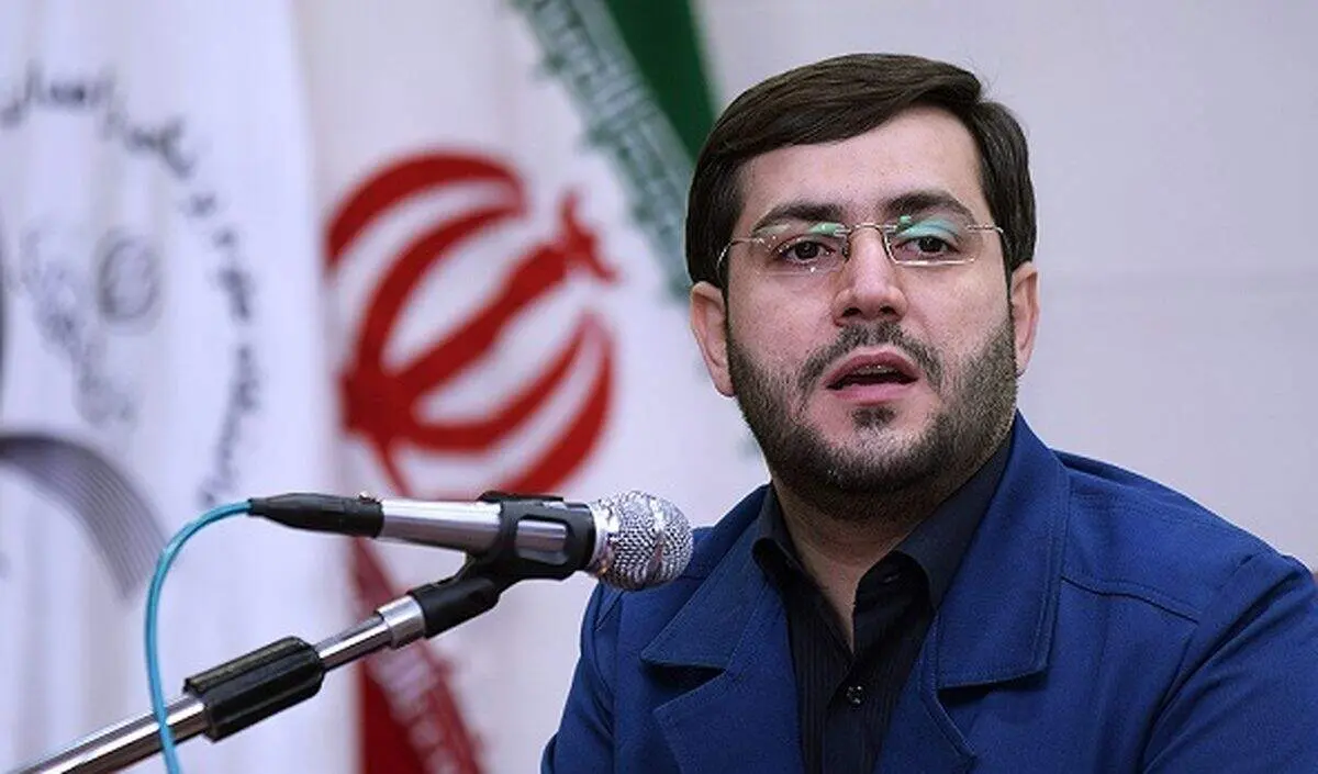  انتقاد تند یاسر جبرائیلی از صداوسیما: مثل کماندو به سراغ میوه فروش می‌روید اما برای افزایش نرخ ارز به نفع الیگارش‌ها تبلیغ می‌کنید!