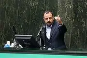 وزیر اقتصاد: اموال مازاد بانک‌ها به مزایده گذاشته شده اما مشتری نداریم 