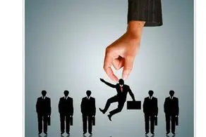 نوشیدن ادرار ، تنبیه باورنکردنی و چندش آور یک شرکت برای کارمندانش + عکس