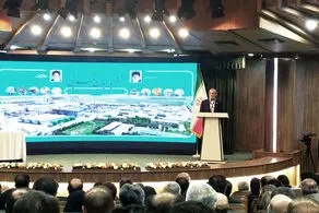 کسی که می‌تواند کشور را از بن‌بست نجات دهد، باید دستش را فشرد و از او حمایت کرد