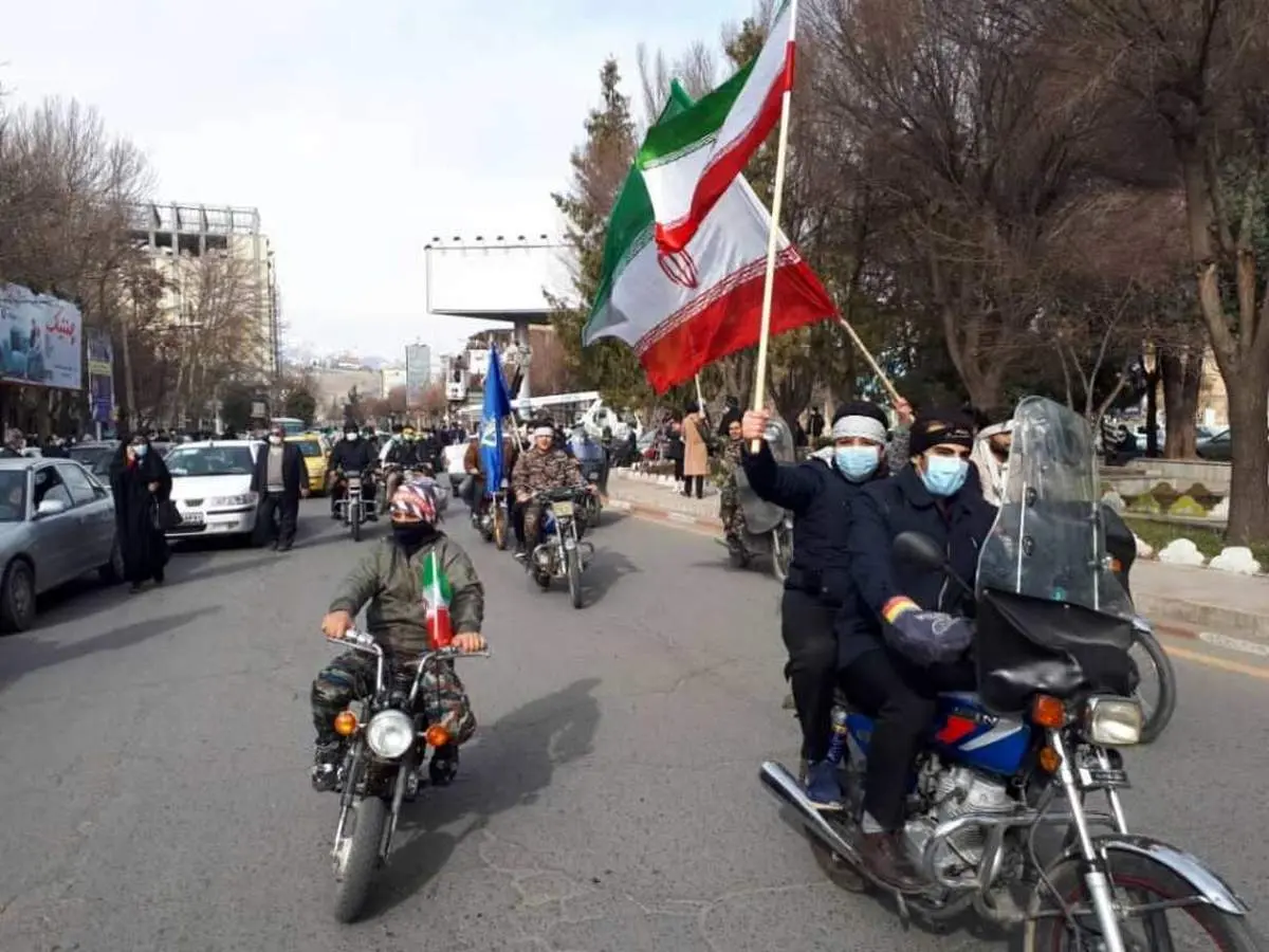 قطعنامه راهپیمایی ۲۲ بهمن: همگان از «حاشیه سازی های کاذب» پرهیز کنند