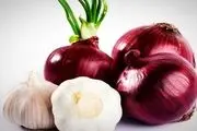 آیا سیر و پیاز جوانه‌زده قابل خوردن هستند؟
