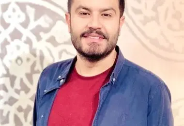 مجری شبکه سه تلویزیون عذرخواهی کرد/ فیلم