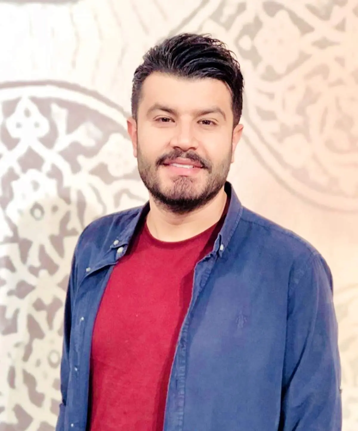 مجری شبکه سه تلویزیون عذرخواهی کرد/ فیلم