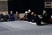 مراسم عزاداری شب عاشورای حسینی (ع) با حضور رهبر انقلاب در حسینیه امام خمینی (ره)