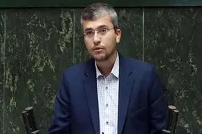 نماینده مجلس به پدیدار شدن روحانی در عرصه سیاسی پس از این مدت‌ها واکنش نشان داد 