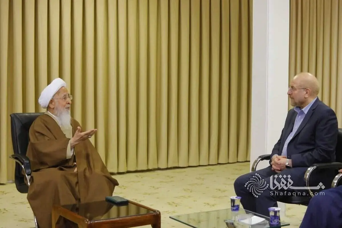 آیت الله جوادی آملی: در ابتدای انقلاب که از سمیناری در خارج از کشور بر می گشتیم تا هواپیما وارد حریم ایران شد همه زنان حجاب خود را رعایت کردند