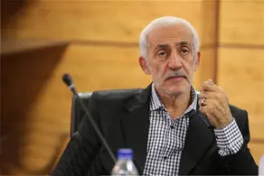 تصمیم شریعتمداری برای حضور محمد دادکان؛ هواداران استقلال به جان هم افتادند

