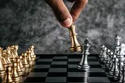 ربات دیوانه انگشت یک پسربچه را شکست+فیلم