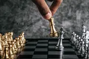 ربات دیوانه انگشت یک پسربچه را شکست+فیلم