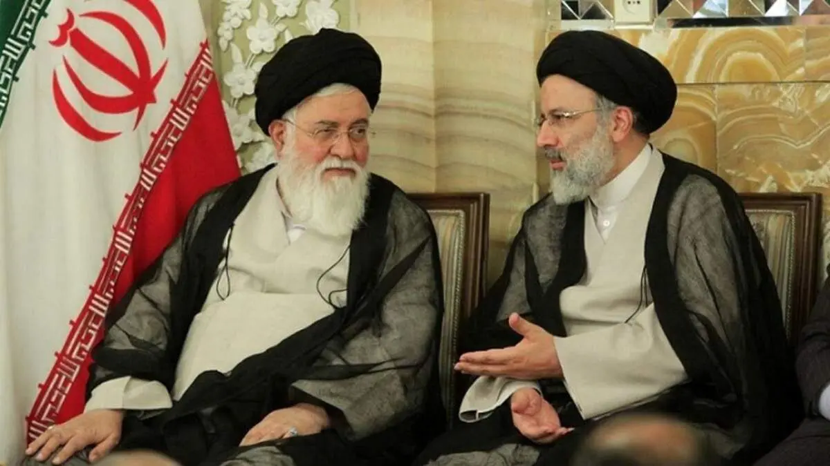تصویری از علم الهدی در مراسم چهلم ابراهیم رئیسی/ سردار حاجی زاده هم بود