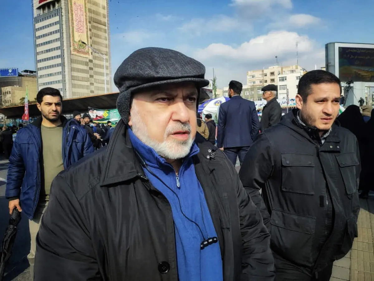 حضور ظریف در راهپیمایی 22 بهمن + عکس 