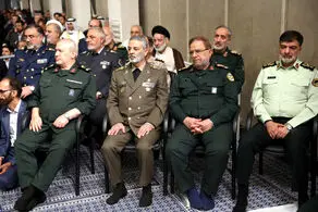 کدام چهره‌های نظامی در دیدار با رهبری حضور داشتند؟+عکس