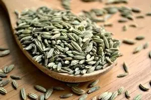 فوابد معجزه اسای دمنوش رازیانه برای زنان