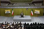 یک ابلهی پیدا میشود میگوید اجتماع مردم در انگلیس کار ایران است/ راه صدور نفت و ارزاق به رژیم صهیونیستی بسته شود