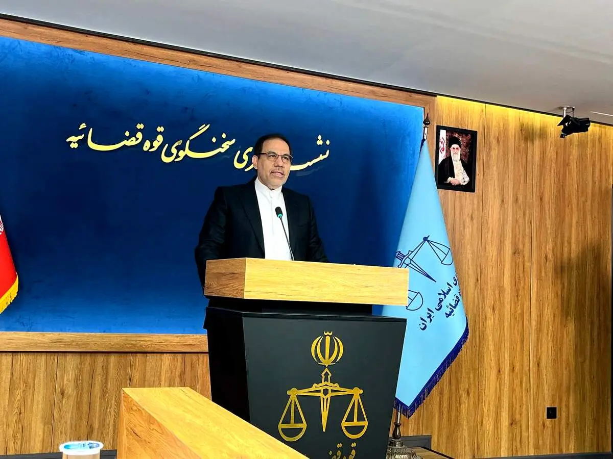شبنم نعمت‌زاده همچنان متواری است 