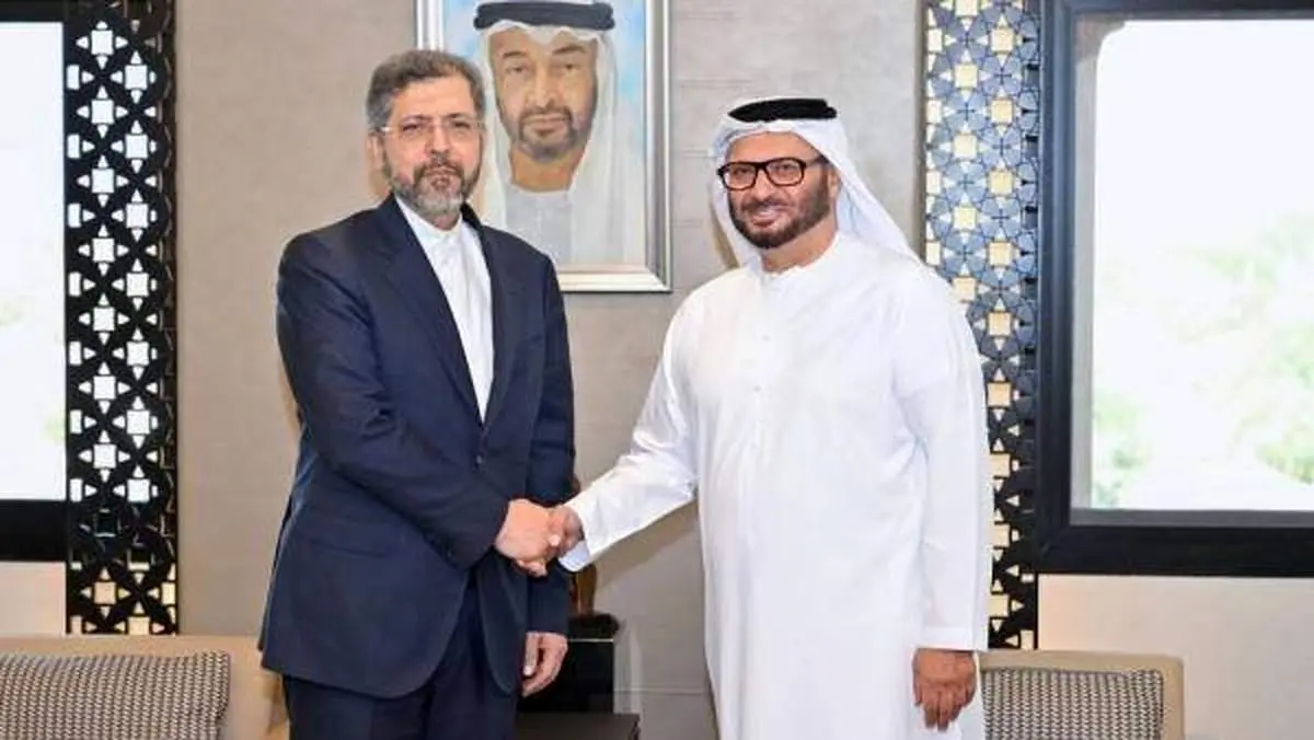 دیدار دیپلمات ارشد ایرانی با مقام اماراتی  
