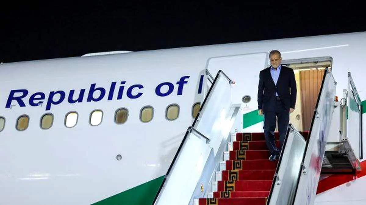 رئیس جمهور وارد عشق آباد شد