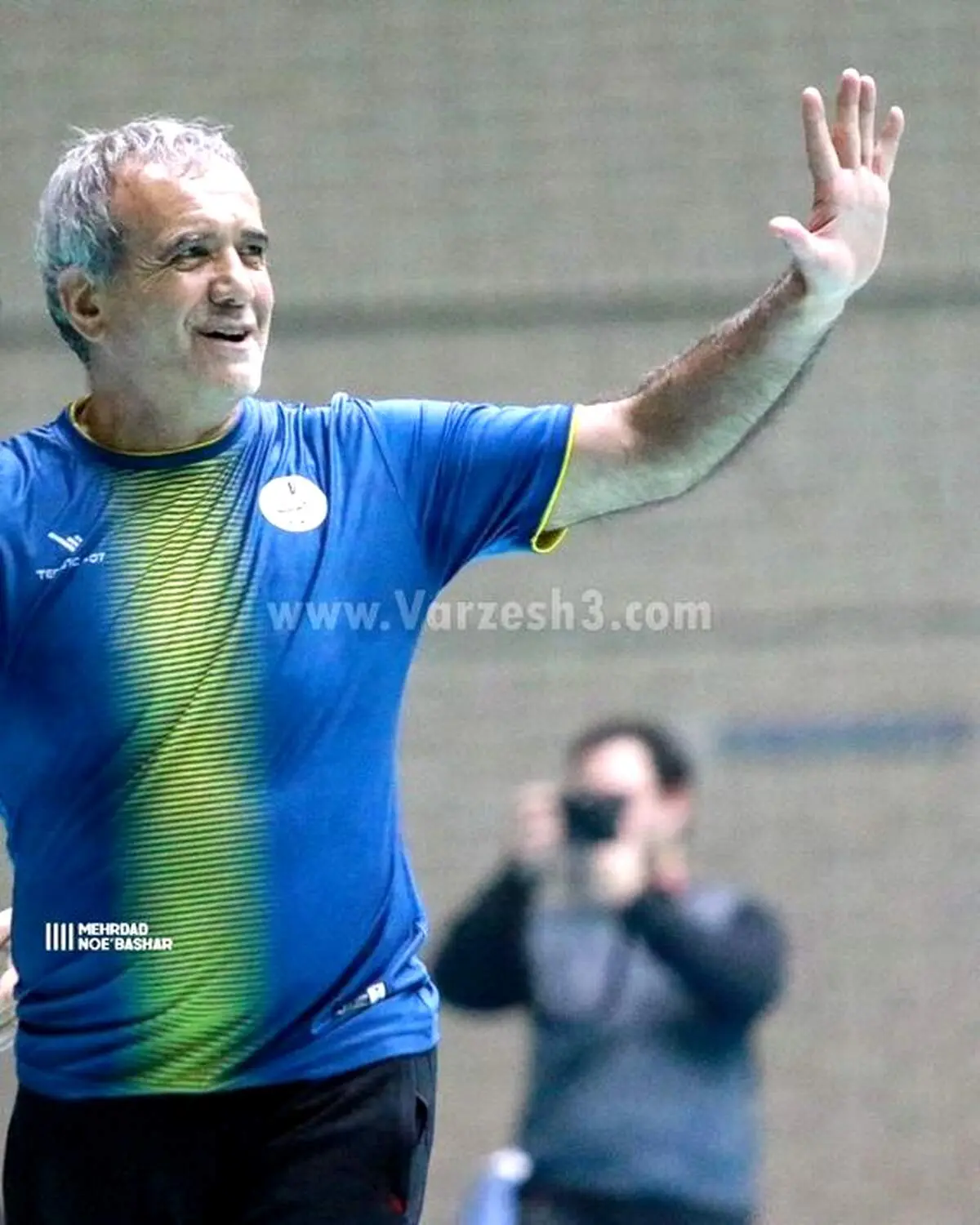 رئیس جمهور منتخب کشورمان یک سالنی باز حرفه ای است +عکس