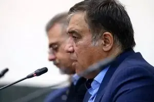 تاجرنیا علیه پرسپولیس: از هواداران عذرخواهی کنید