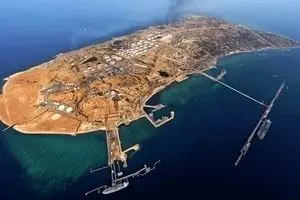  کدام مناطق جزیره خارک هدف‌حمله نظامی آمریکا قرار گرفتند؟