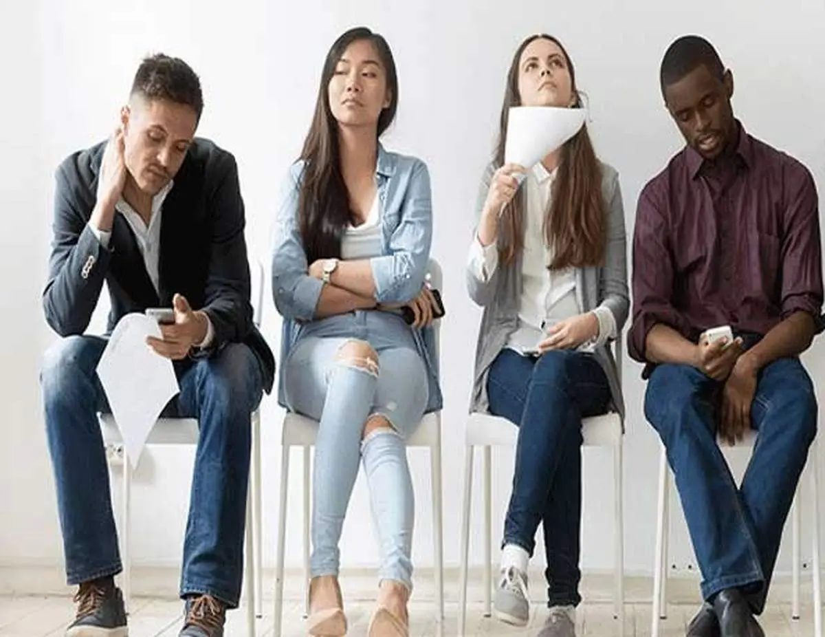 شکل نشستن ما چه نکاتی را درباره شخصیت ما آشکار میکند؟